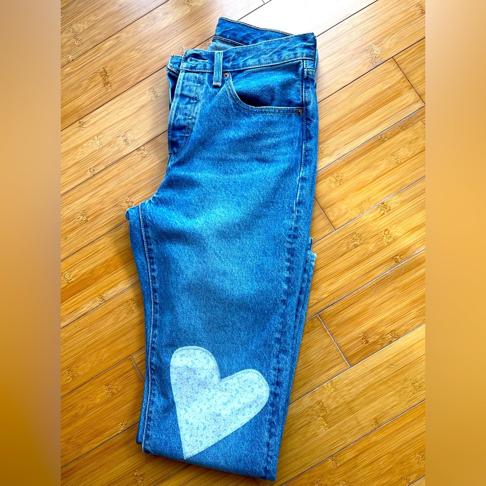 Levi’s 501, Patch heart at knee Anniversary Edition
